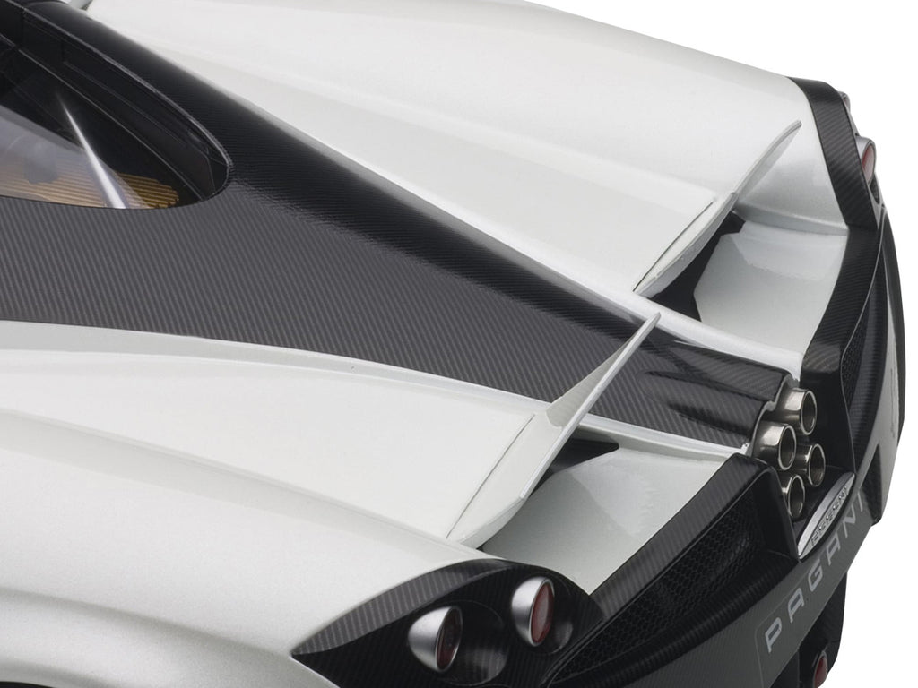 Pagani Huayra White 1/12 Model Car by Autoart-3