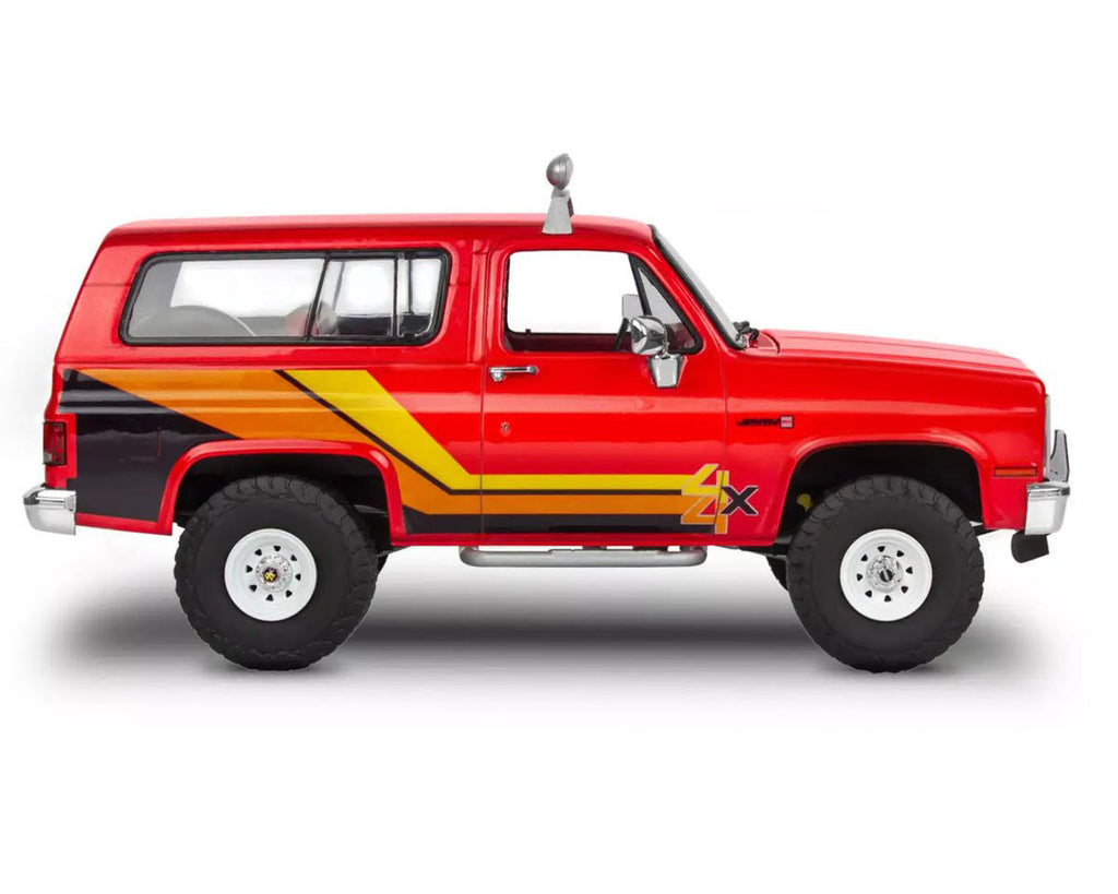 Level 4 Model Kit 1985 GMC Jimmy 4x4 "High Roller" 1/25 Scale Model by Revell-2