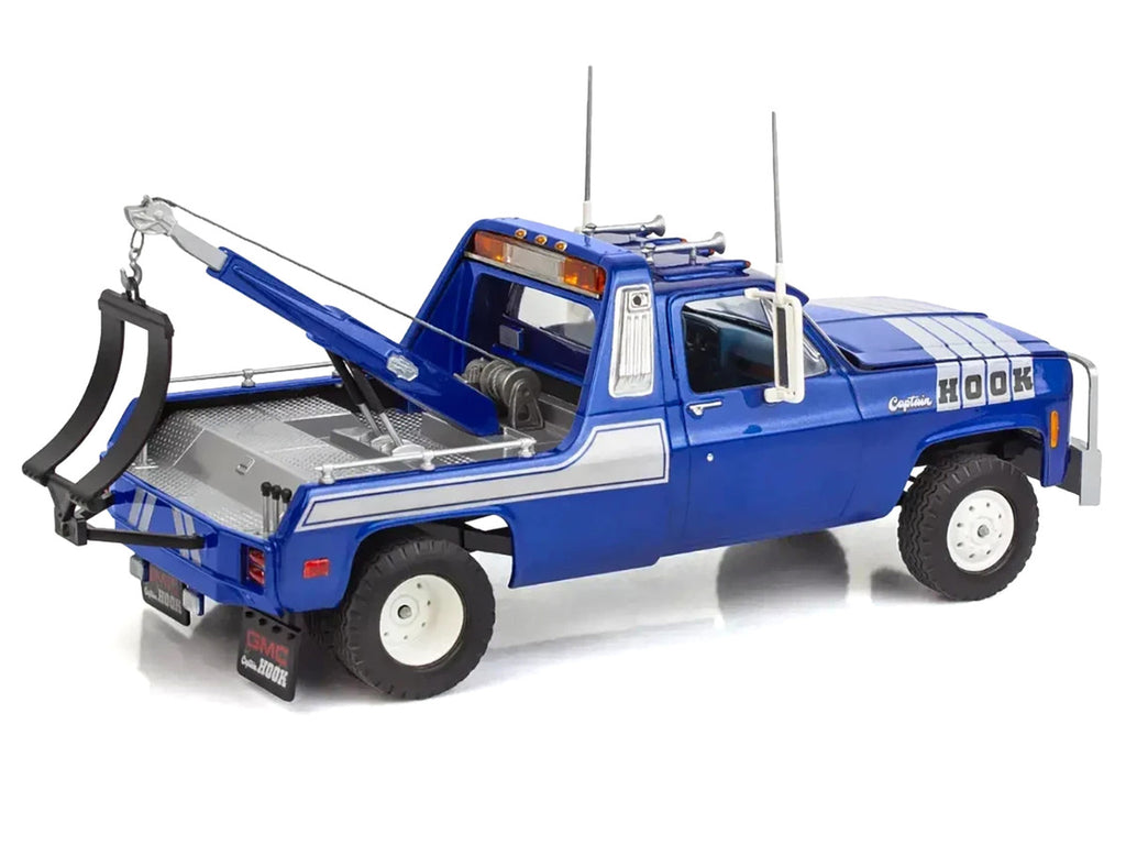 Level 4 Model Kit 1979 GMC Wrecker Tow Truck "Captain Hook" 1/25 Scale Model by Revell-2