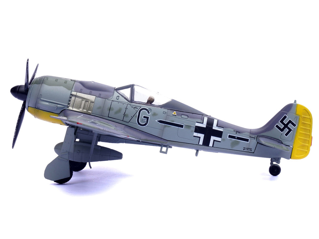Focke-Wulf Fw 190A Aircraft "14-Victory Ace Hauptmann Wilhelm Gath Stab/JG 26 Schlageter France" (1942) German Luftwaffe 1/72 Diecast Model Airplane by Legion-2