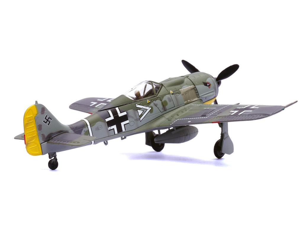 Focke-Wulf Fw 190A Aircraft "108-Victory Ace Hauptmann Hans 'Assi' Hahn Gruppenkommandeur III./JG 2 Richthofen France" (1942) German Luftwaffe 1/72 Diecast Model Airplane by Legion-0