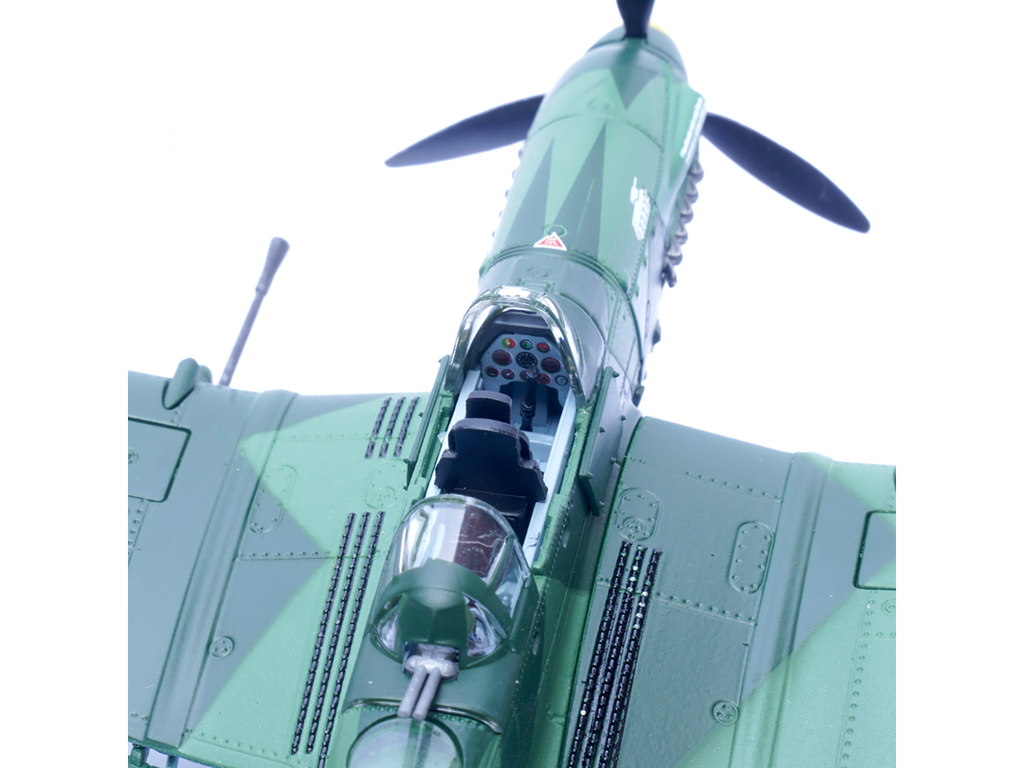 Junkers Ju 87G2 Stuka Bomber Aircraft "10.(Pz)/SG 2 Immelmann T6+BB Oberst Hans-Ulrich Rudel Romania" (1944) German Luftwaffe "Wing" Series 1/72 Diecast Model by Panzerkampf-3
