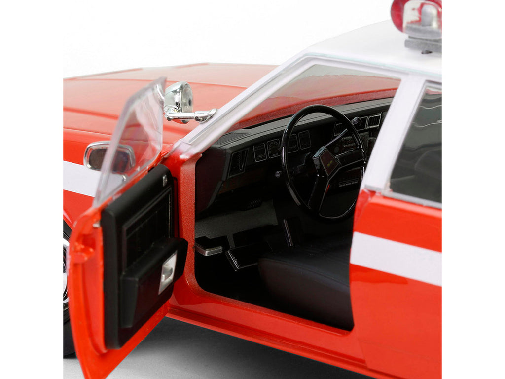 1987 Chevrolet Caprice 9C1 "FDNY (The Official Fire Department City of New York)" Red with White Top and Stripes "Artisan Collection" 1/18 Diecast Model Car by Greenlight-1