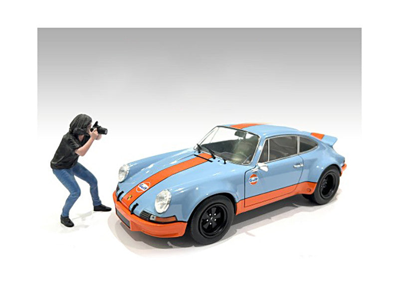 "Photographers" Figure #4 for 1/18 Scale Models by American Diorama-0