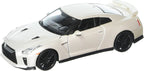 2017 Nissan GT-R R35 White 1/24 Diecast Model Car by Bburago