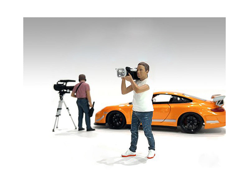 "On-Air" Figure 3 for 1/24 Scale Models by American Diorama-0