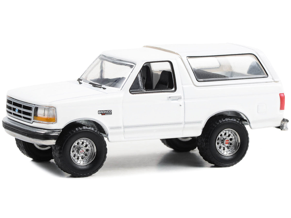 1993 Ford Bronco XLT Oxford White "Hobby Exclusive" Series 1/64 Diecast Model Car by Greenlight-0