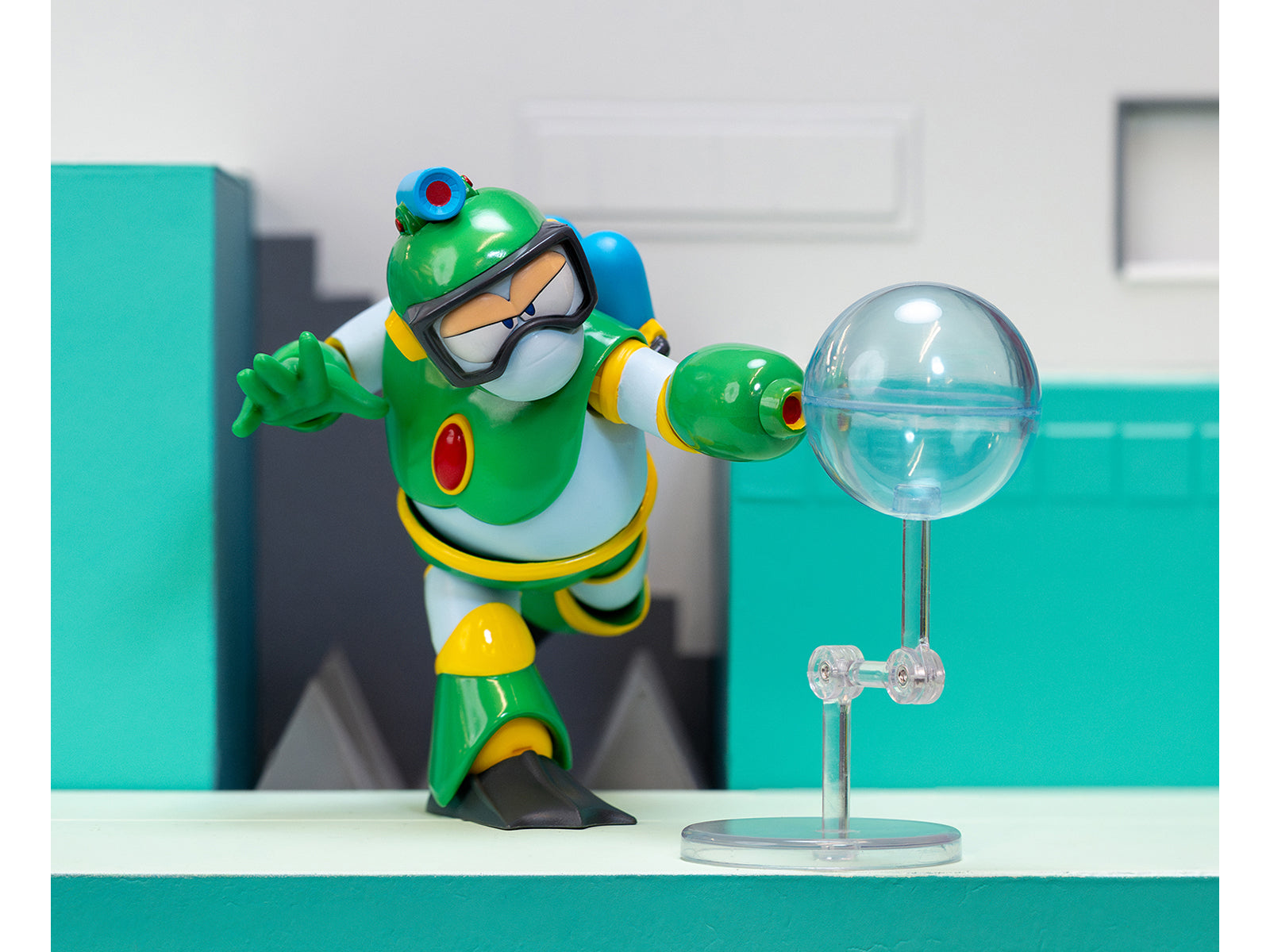 Bubble Man 5" Moveable Figure (Deluxe Version) with Accessories and Alternate Head and Hands "Mega Man" (1987) Video Game Model by Jada