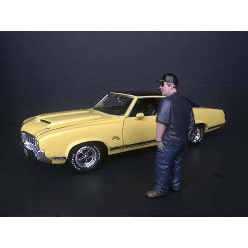 "Hanging Out II" Juan Figurine for 1/18 Scale Models by American Diorama-2