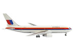 Boeing 767-200 Commercial Aircraft "United Airlines" (N606UA) White with Stripes 1/400 Diecast Model by V1:400-1
