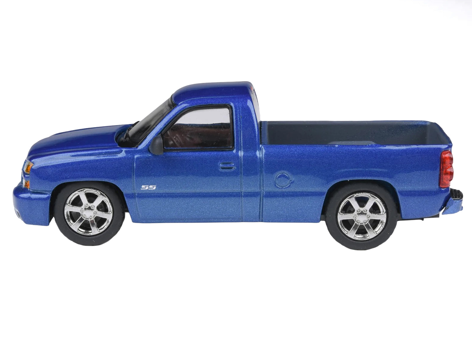 2006 Chevrolet Silverado 'Cateye' Pickup Truck Ming Blue Metallic 1/64 Diecast Model Car by Paragon