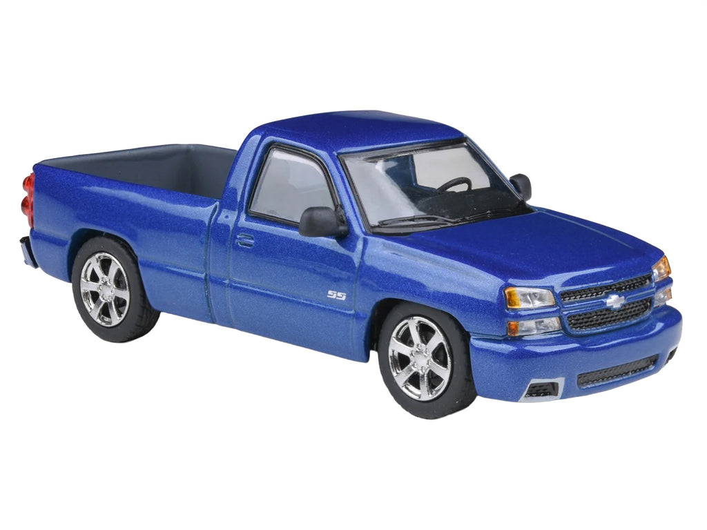 2006 Chevrolet Silverado 'Cateye' Pickup Truck Ming Blue Metallic 1/64 Diecast Model Car by Paragon