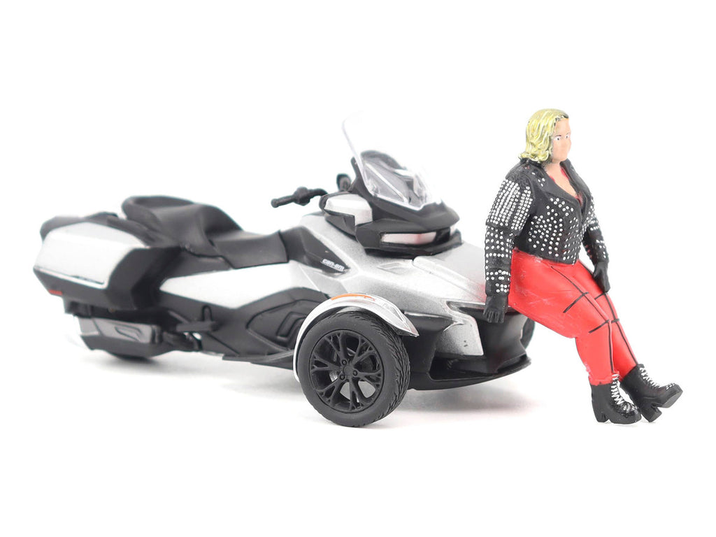 Can-Am Spyder RT 3-Wheel Motorcycle Hyper Silver Metallic with Driver Figure 1/32 Diecast Model by BRP Models-4