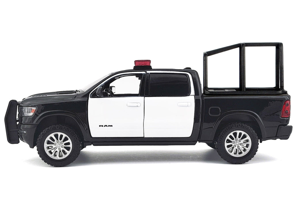 2019 RAM 1500 Laramie Crew Cab Pickup Truck with Bed Cage Black and White with Flashing Light Bar and Front and Rear Lights and Sounds 1/27 Diecast Model Car by Motormax-2