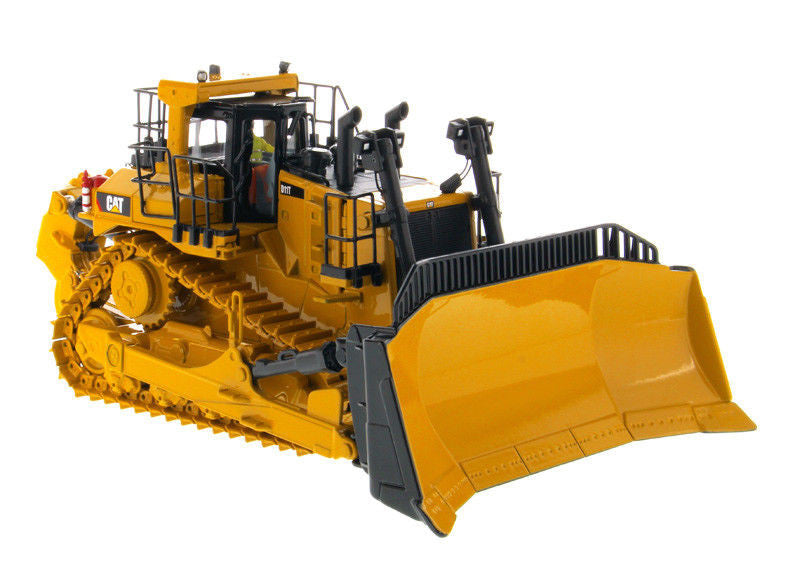 Cat Caterpillar D11T Track Type Tractor Dozer "JEL" Design with Operator "Core Classics" Series 1/50 Diecast Model by Diecast Masters-2