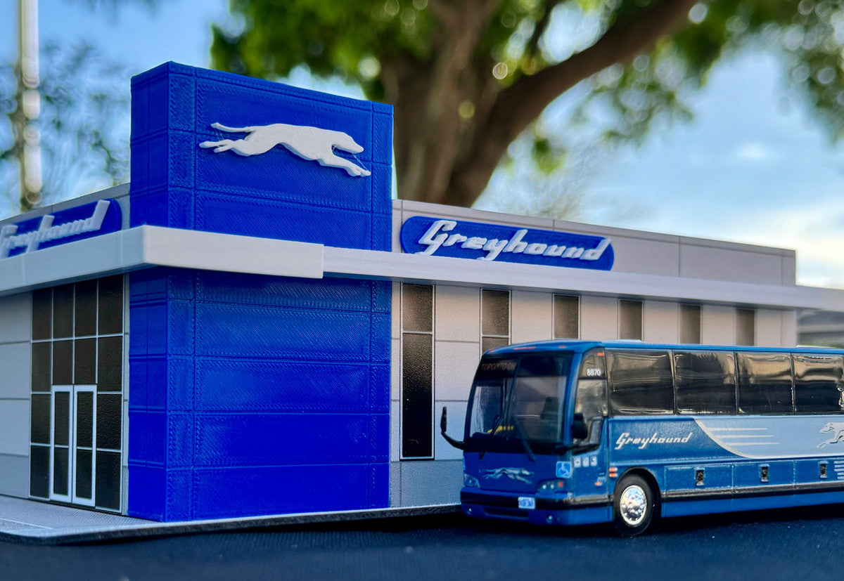 Greyhound Bus Station Diorama EZ Assembly Kit 1/87 (HO) Model by Iconic Replicas-1