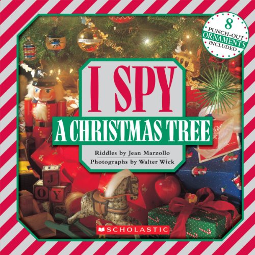I Spy a Christmas Tree [With 8 Punch-Out Ornaments] - Hardcover