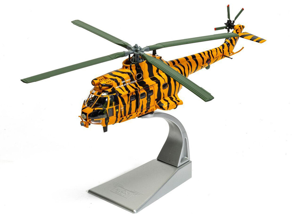 Westland Puma HC-1 Helicopter "No. 230 Squadron NATO Tiger Meet livery RIAT" (2005) Royal Air Force "The Aviation Archive" Series 1/72 Diecast Model by Corgi-2
