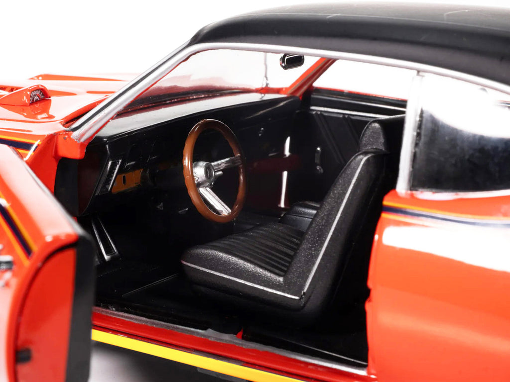 1969 Pontiac GTO Judge Carousel Red with Black Stripes and Black Vinyl Top "Mecum Auctions" "American Muscle" Series 1/18 Diecast Model Car by Auto World-2