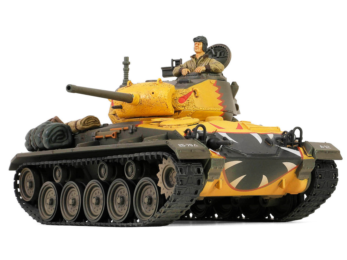 M24 Chaffee Light Tank "Tiger Face 79th Tank Btn Han River South Korea" (1950) United States Army "Armoured Fighting Vehicle" Series 1/32 Diecast Model by Forces of Valor-3