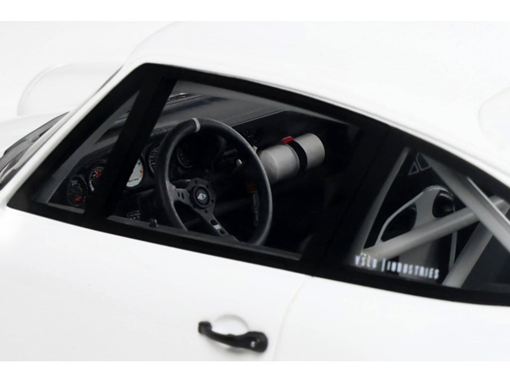 2024 Strosek GIGA (Porsche 911) White 1/18 Model Car by GT Spirit