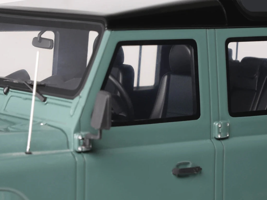 2016 Land Rover Defender 3 Station Wagon Green with Black Top 1/18 Model Car by GT Spirit