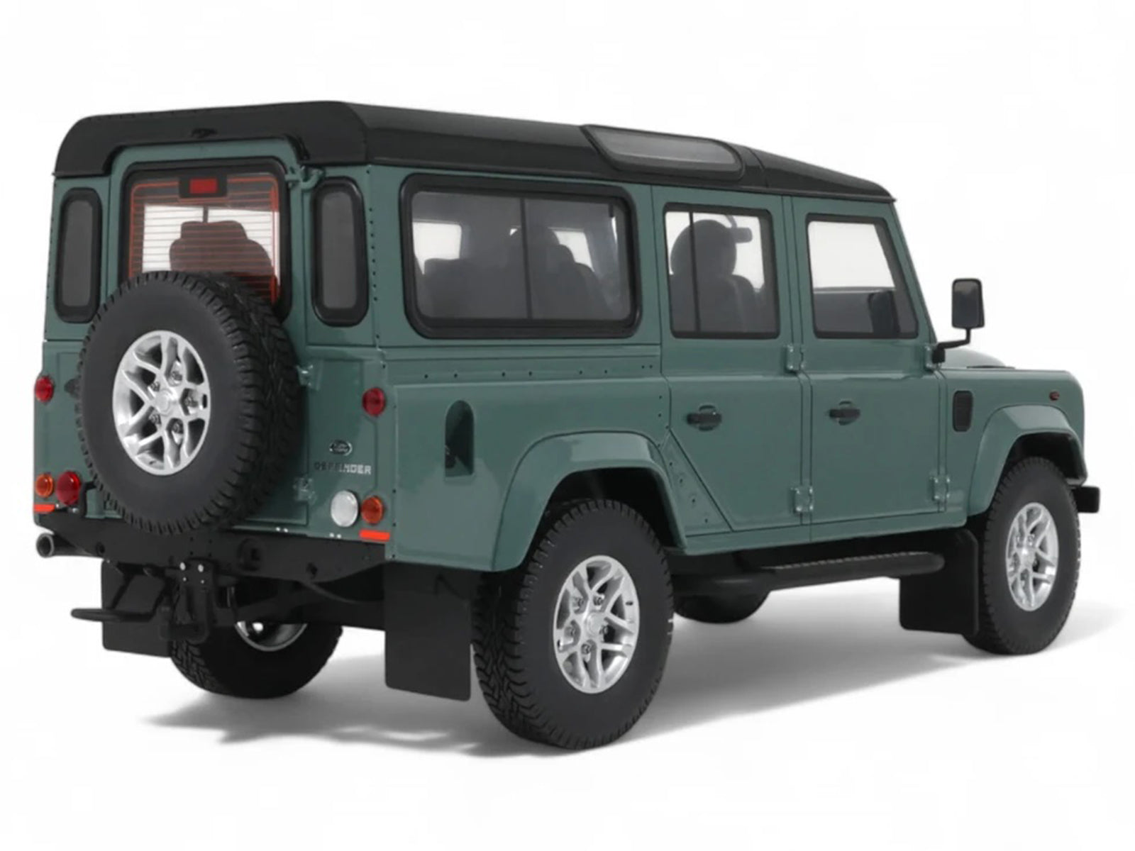2016 Land Rover Defender 3 Station Wagon Green with Black Top 1/18 Model Car by GT Spirit