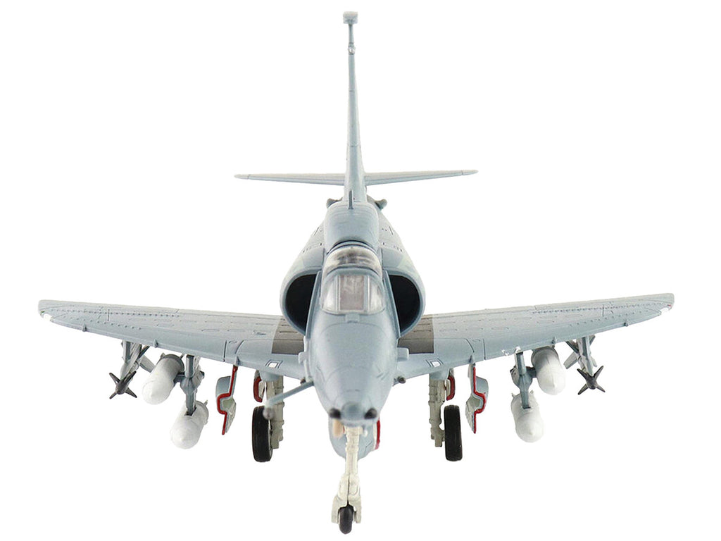 Douglas A-4M Skyhawk Aircraft "VMA-131 Diamondbacks" (1993) United States Marines "Air Power Series" 1/72 Diecast Model by Hobby Master-0