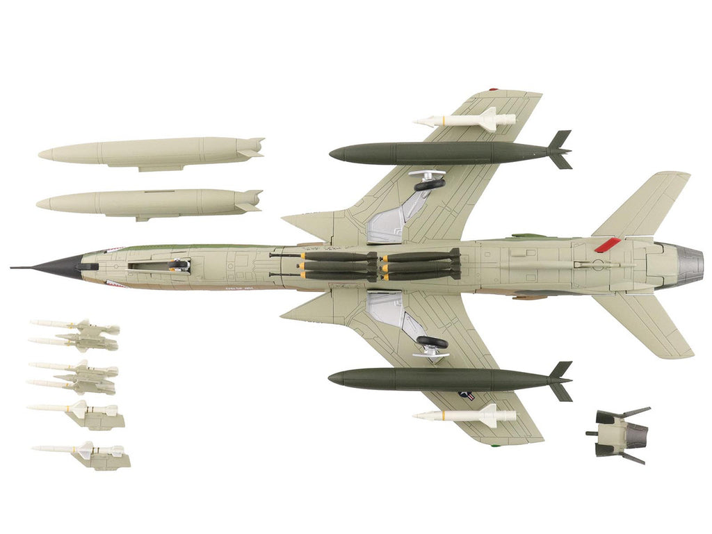 Republic F-105F Thunderchief Fighter-Bomber Aircraft "63-8299 Peach 91 128th Tactical Fighter Squadron Georgia ANG Dobbins Air Reserve Base" United States Air Force "Air Power Series" 1/72 Diecast Model by Hobby Master-1