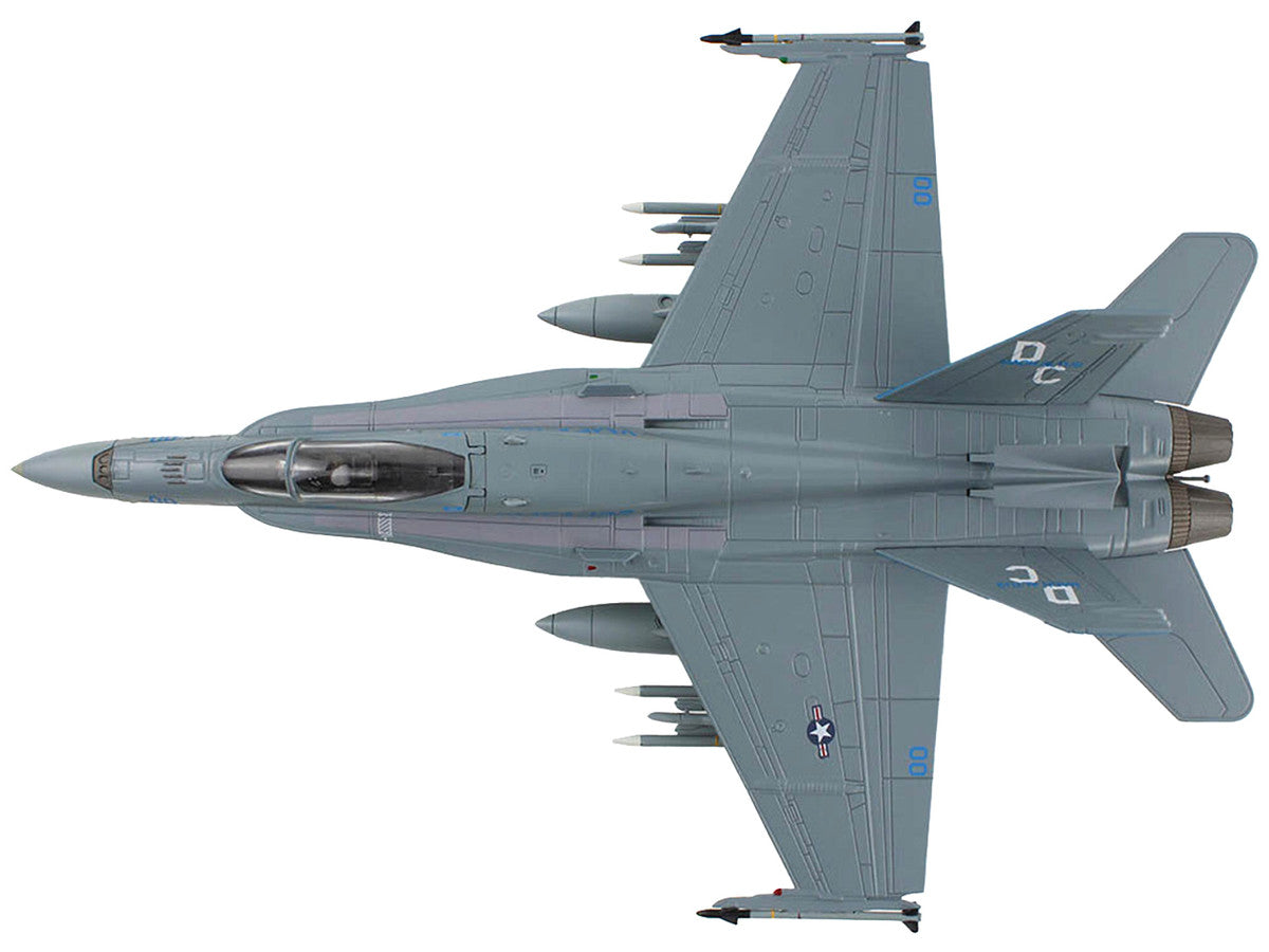 McDonnell Douglas F/A-18C Hornet Aircraft "VMFA-122 Crusaders Iwakuni AB" (2016) United States Marines "Air Power Series" 1/72 Diecast Model by Hobby Master-3