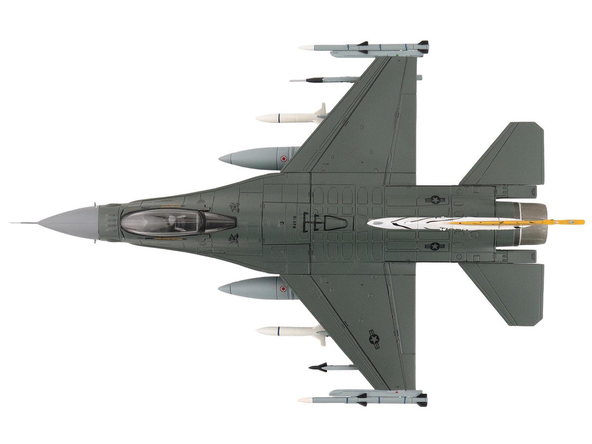 Lockheed F-16CM Fighting Falcon Fighter Aircraft "91-0379 Tiger Tiger 1 79th Fighter Squadron Shaw Air Force Base" (2023) United States Air Force "Air Power Series" 1/72 Diecast Model by Hobby Master-3