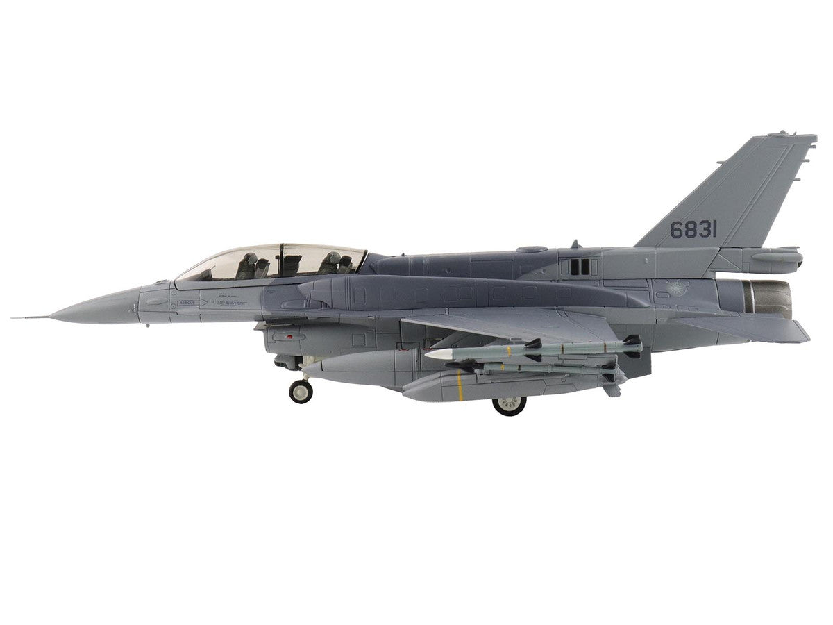 Lockheed F-16D Fighting Falcon Fighter Aircraft "6831 Block 70" (2025) Republic of China Air Force "Air Power Series" 1/72 Diecast Model by Hobby Master-2