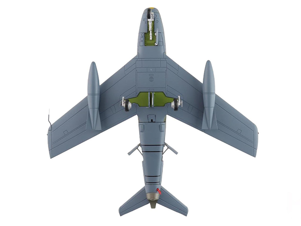 Canadair Sabre Mk.6 Fighter Aircraft "23622 430 Squadron" (1950s) Royal Canadian Air Force "Air Power Series" 1/72 Diecast Model by Hobby Master-1