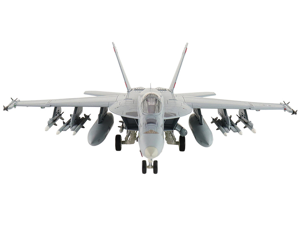 Boeing F/A-18E Super Hornet Fighter Aircraft "168910 Golden Warriors VFA-87 Operation Inherent Resolve" (2017) United States Navy "Air Power Series" 1/72 Diecast Model by Hobby Master-1