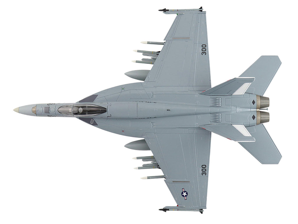 Boeing F/A-18E Super Hornet Fighter Aircraft "168910 Golden Warriors VFA-87 Operation Inherent Resolve" (2017) United States Navy "Air Power Series" 1/72 Diecast Model by Hobby Master-2