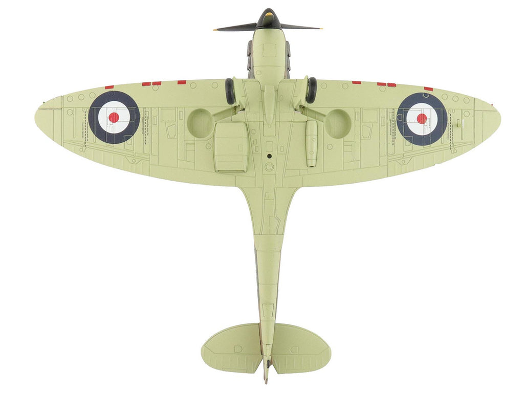 Supermarine Spitfire Mk.1a Fighter Aircraft "X4009 Flight Lieutenant P.C. Hughes" (1940) British Royal Air Force "Air Power Series" 1/48 Diecast Model by Hobby Master-1