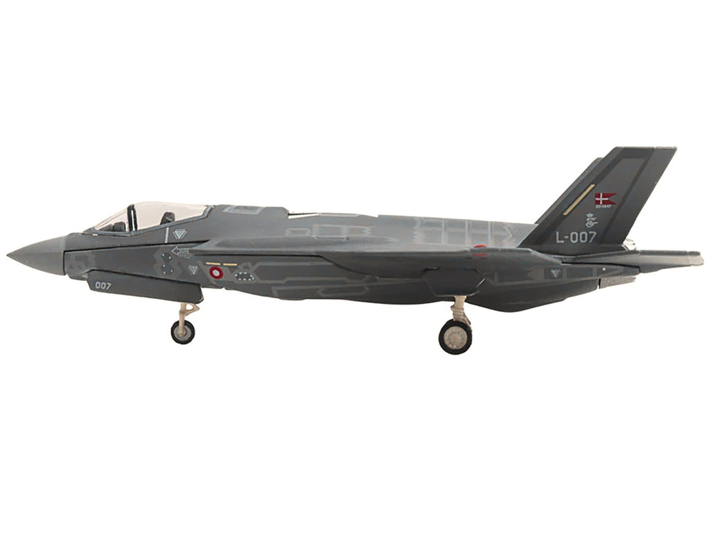 Lockheed Martin F-35A Lightning II Aircraft "Eskadrille 727 Skrydstrup Air Base" (L-007) Royal Danish Air Force 1/200 Diecast Model by Herpa-0