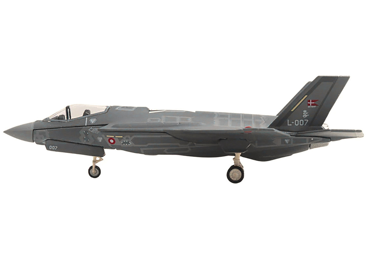 Lockheed Martin F-35A Lightning II Aircraft "Eskadrille 727 Skrydstrup Air Base" (L-007) Royal Danish Air Force 1/200 Diecast Model by Herpa-0
