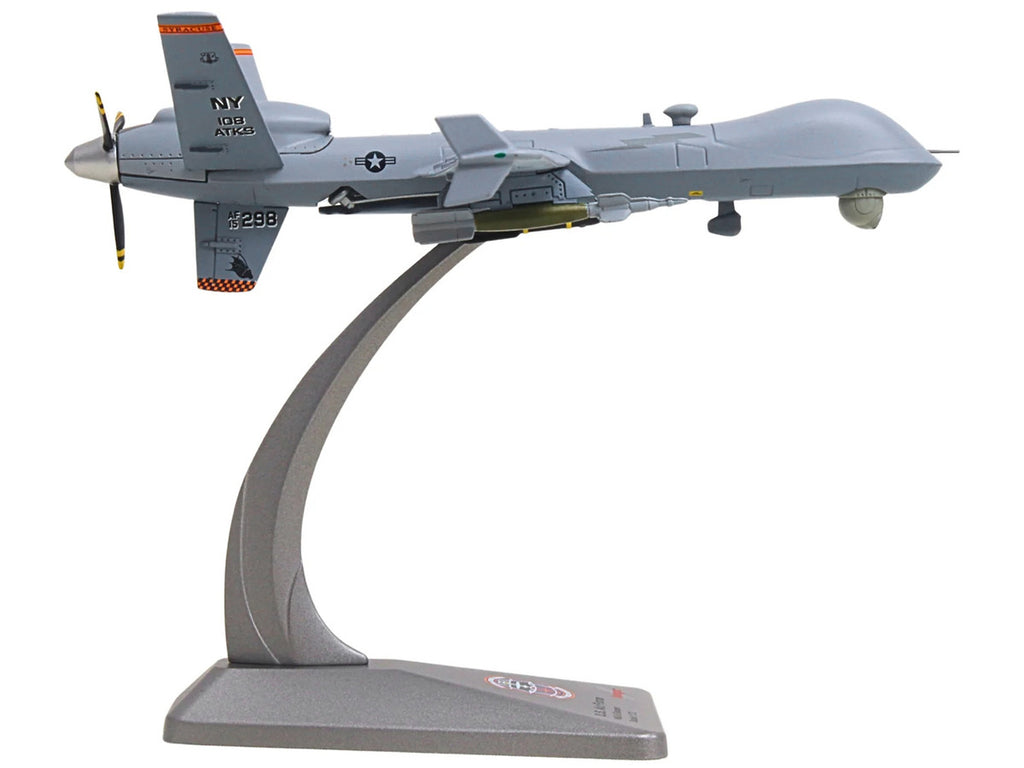 General Atomics MQ-9A Reaper Block 5 UAV "New York Air National Guard 108th Attack Squadron Hancock Field Air National Guard Base" United States Air Force "Military" Series 1/72 Diecast Model by Herpa-2
