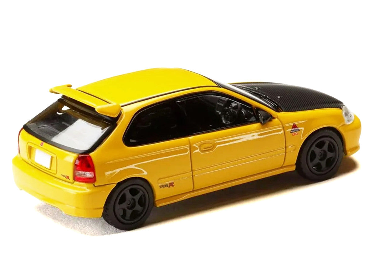 Honda Civic (EK9) RHD (Right Hand Drive) Yellow with Carbon Hood "Initial D" (1995-2013) Manga "Diorama Set Series" 1/64 Diecast Model car by Hobby Japan-2