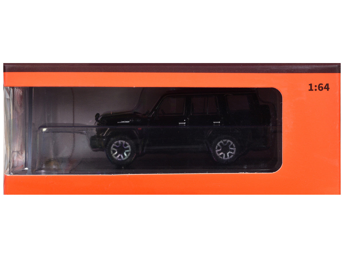 Toyota Land Cruiser (J76) RHD (Right Hand Drive) Black 1/64 Diecast Model Car by GCD-2