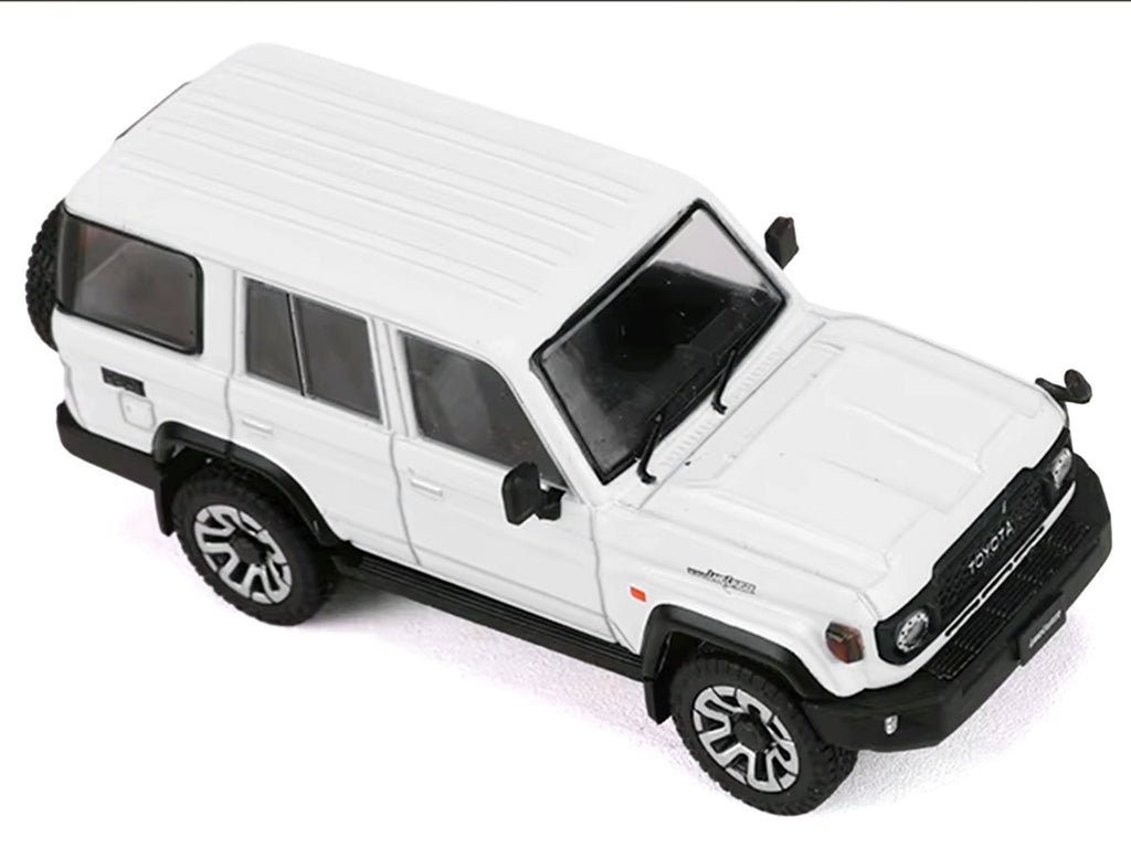 Toyota Land Cruiser (J76) RHD (Right Hand Drive) White 1/64 Diecast Model Car by GCD-2