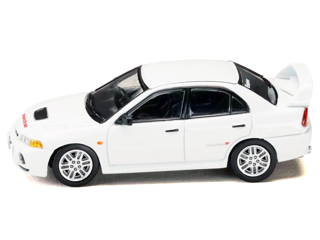 Hobby Japan Initial D Legends Duo – Mitsubishi Lancer Evolution III & IV (1/64 Diorama Set Series)