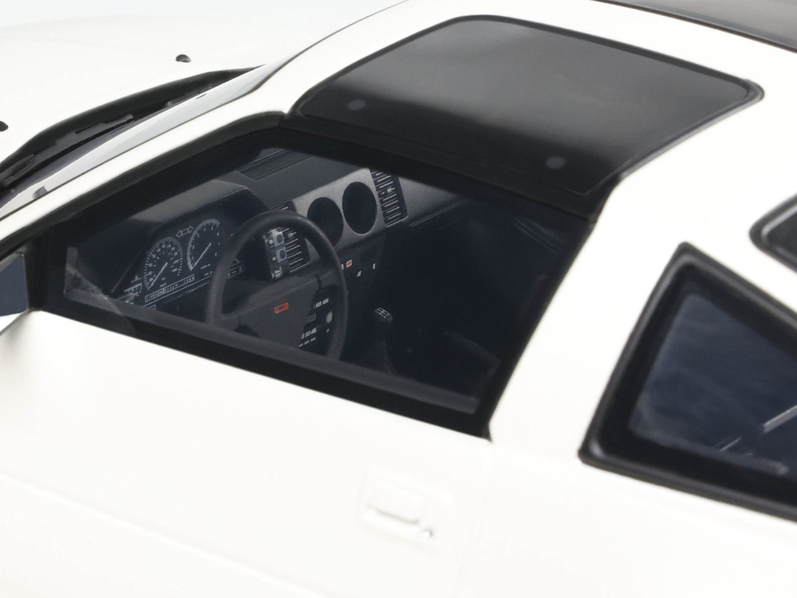 1988 Nissan 300ZX Turbo (Z31) Shiro Edition White Pearl Limited Edition to 1500 pieces Worldwide 1/18 Model Car by Otto Mobile