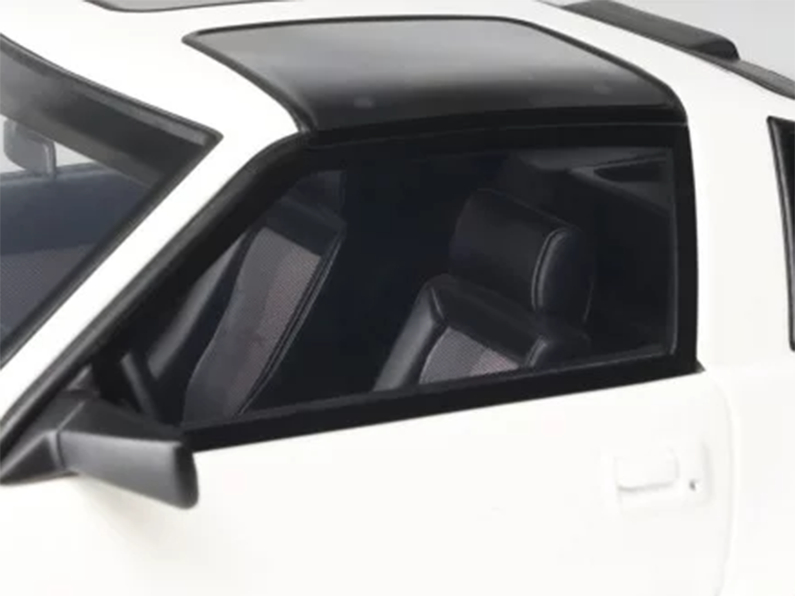1988 Nissan 300ZX Turbo (Z31) Shiro Edition White Pearl Limited Edition to 1500 pieces Worldwide 1/18 Model Car by Otto Mobile