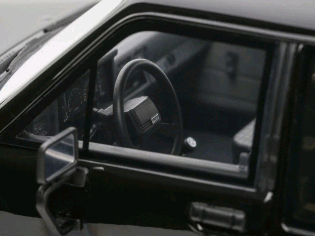 1985 Toyota Hilux SR5 Pickup Truck Black Limited Edition to 3000 pieces Worldwide 1/18 Model Car by Otto Mobile-3