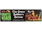 Skill 2 Model Kit Haunted Manor "The Grave Robber's Demise" Diorama Set 1/12 Scale Model by Polar Lights-0