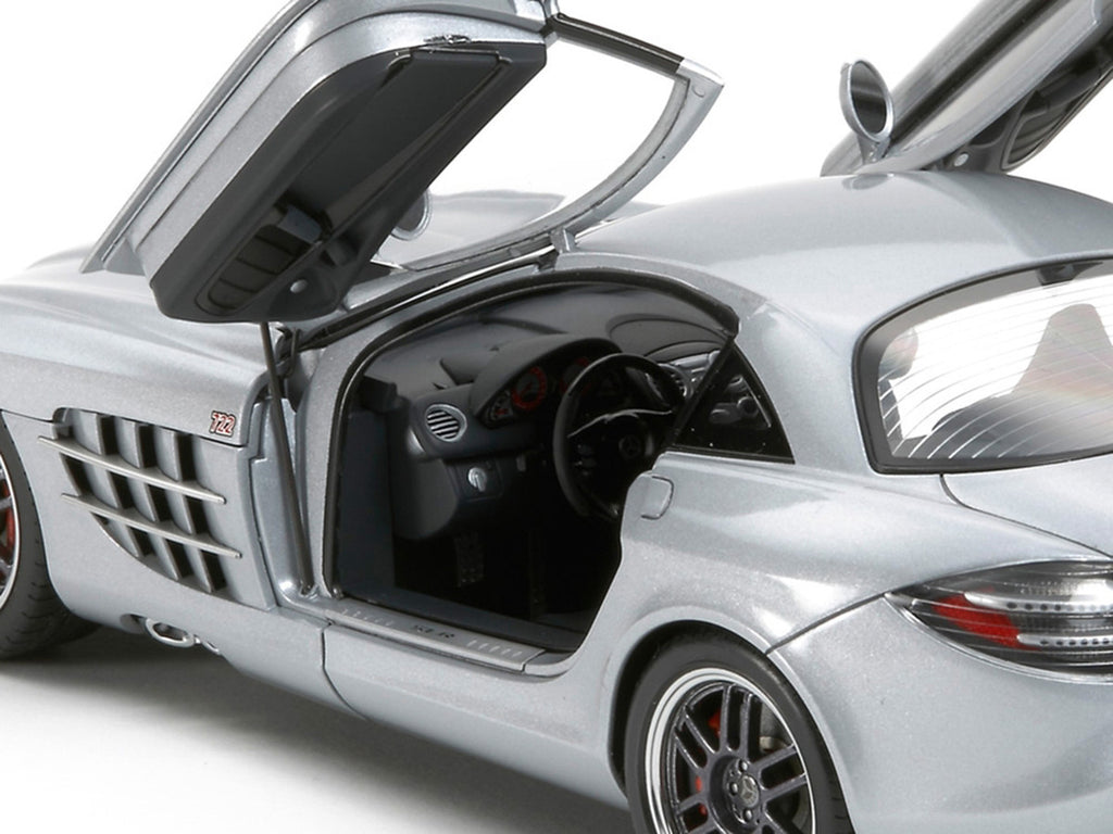 Model Kit Mercedes-Benz SLR McLaren 722 Edition 1/24 Scale Model by Tamiya-4