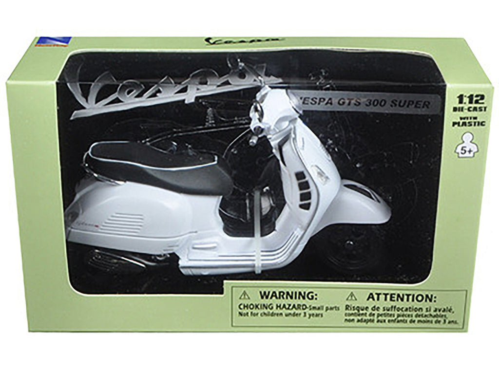 Vespa GTS 300 Super White Motorcycle 1/12 by New Ray-2
